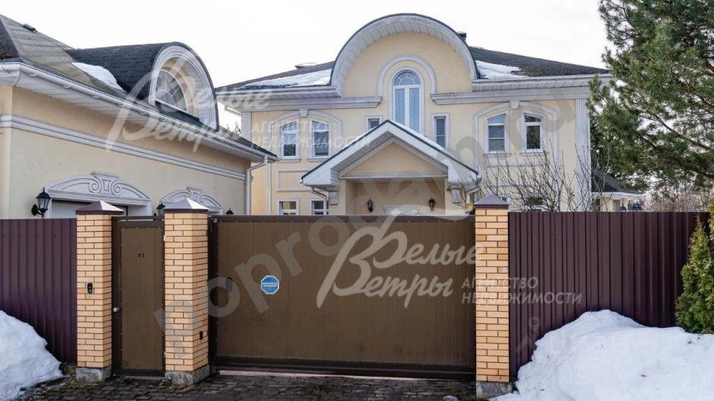 Дом в Москва Кокошкино поселение, Брехово хут., ул. Кольцевая (425 кв.м)