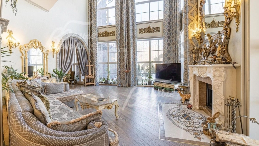 Дом в Москва Десеновское поселение, № 107 кв-л,  (720 кв.м)