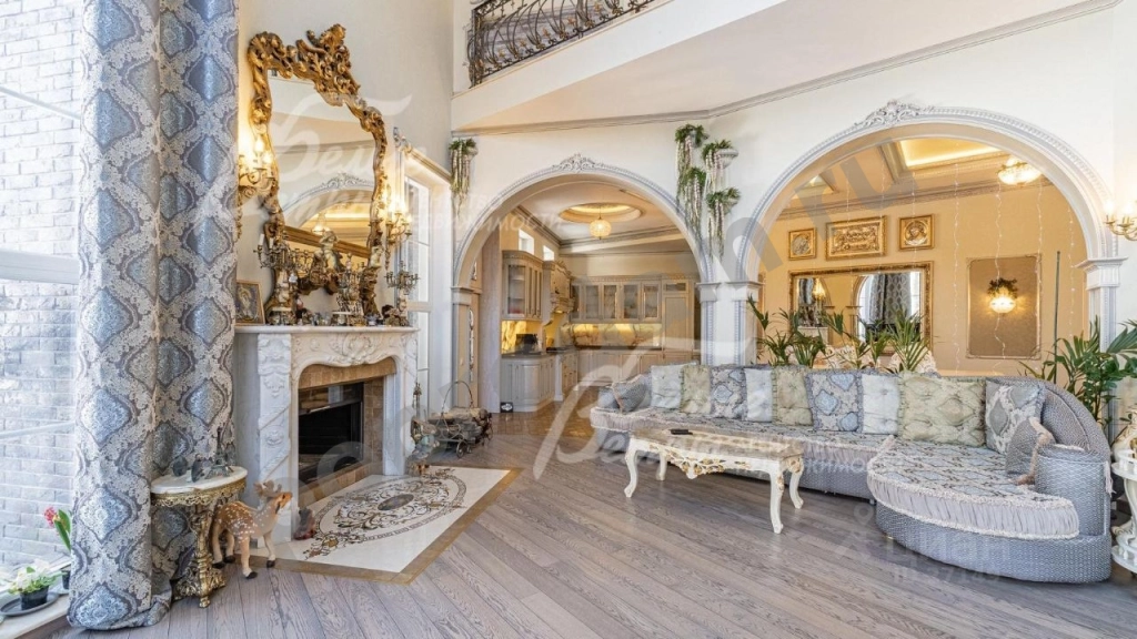 Дом в Москва Десеновское поселение, № 107 кв-л,  (720 кв.м)