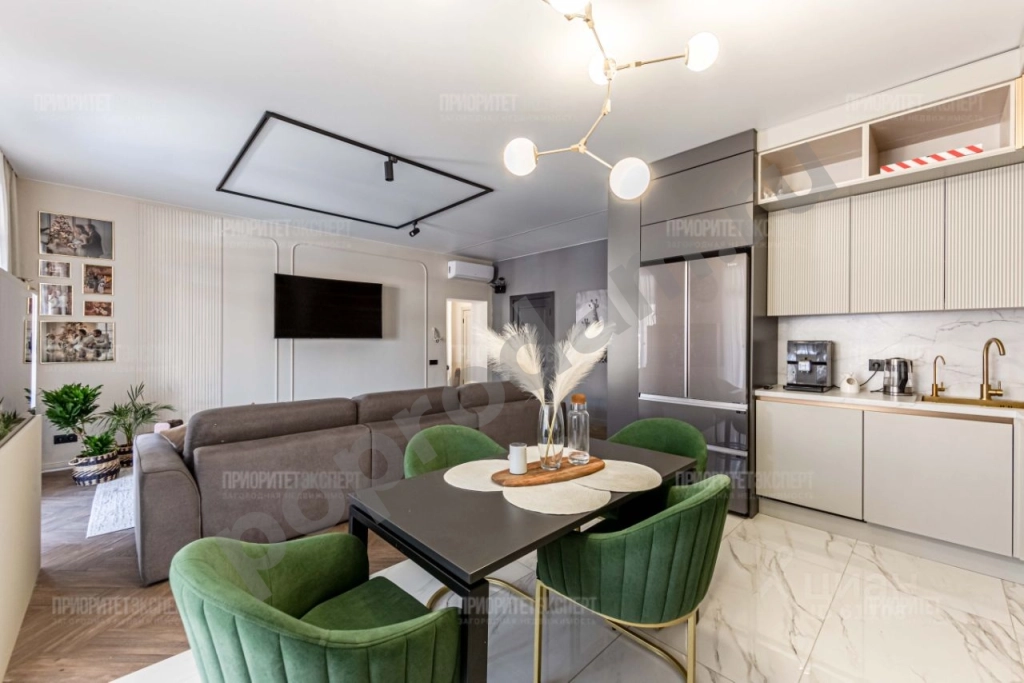 Дом в Москва Вороновское поселение, с. Никольское,  (200 кв.м)