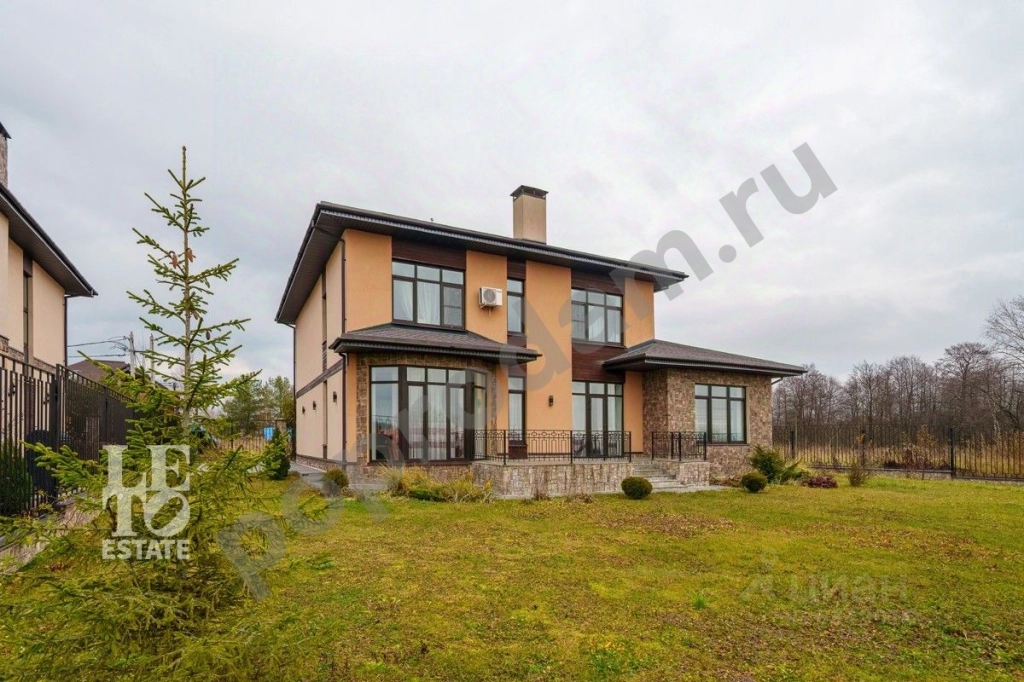 Дом в Москва Вороновское поселение, д. Рыжово, 71 (273 кв.м)