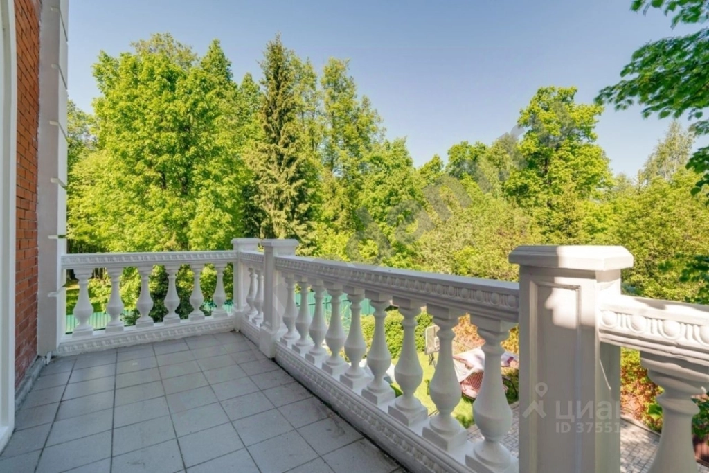 Дом в Москва Внуковское поселение, пос. Абабурово, ул. Ломоносова (770 кв.м)