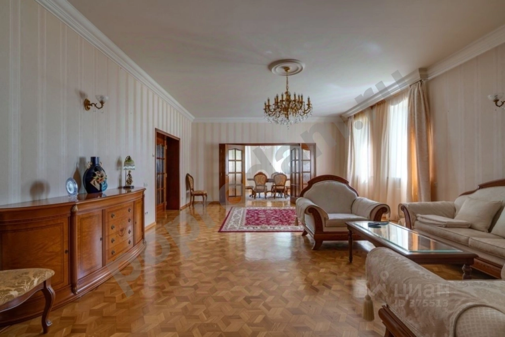 Дом в Москва Внуковское поселение, пос. Абабурово, ул. Ломоносова (770 кв.м)