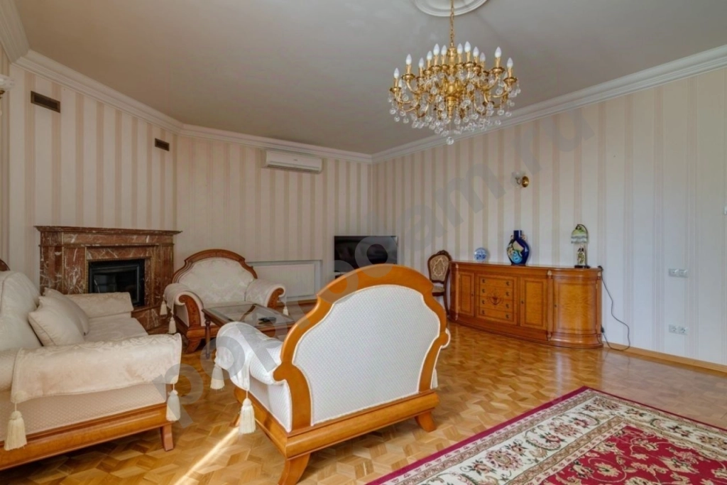 Дом в Москва Внуковское поселение, пос. Абабурово, ул. Ломоносова (770 кв.м)