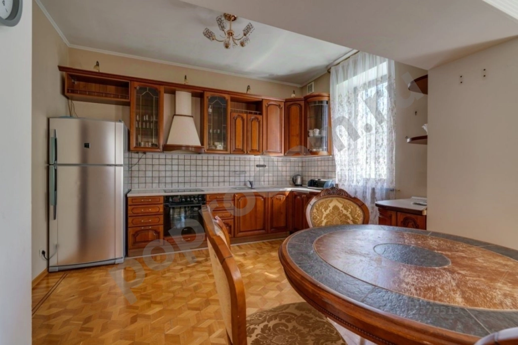 Дом в Москва Внуковское поселение, пос. Абабурово, ул. Ломоносова (770 кв.м)