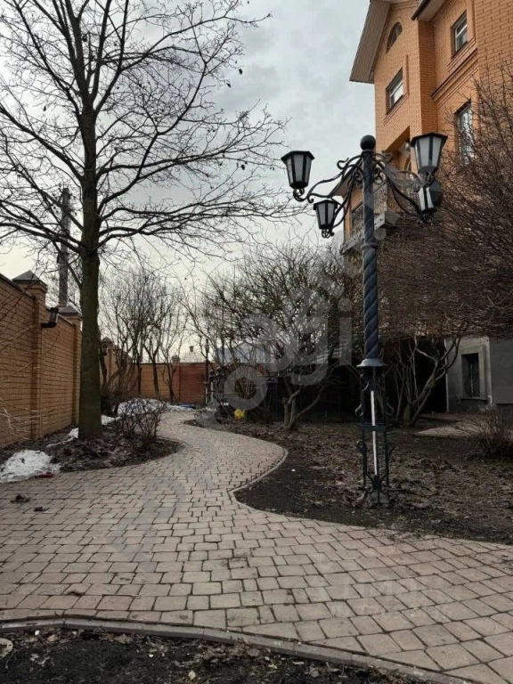 Дом в Москва Внуковское поселение, д. Рассказовка, ул. 2-я Боровская, 2А (771 кв.м)