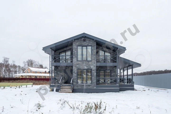 Дом 160 кв.м на участке 8 сот.