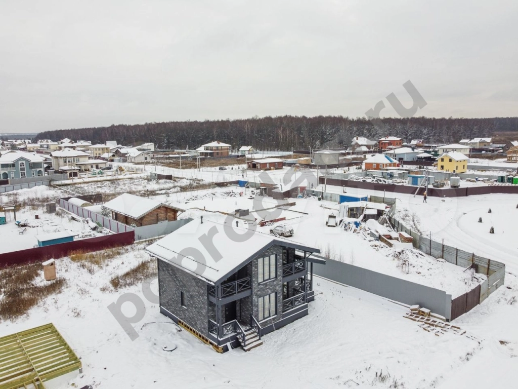 Дом 160 кв.м на участке 8 сот.