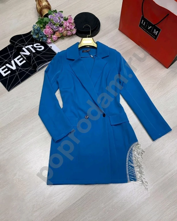 Женское платье - пиджак.