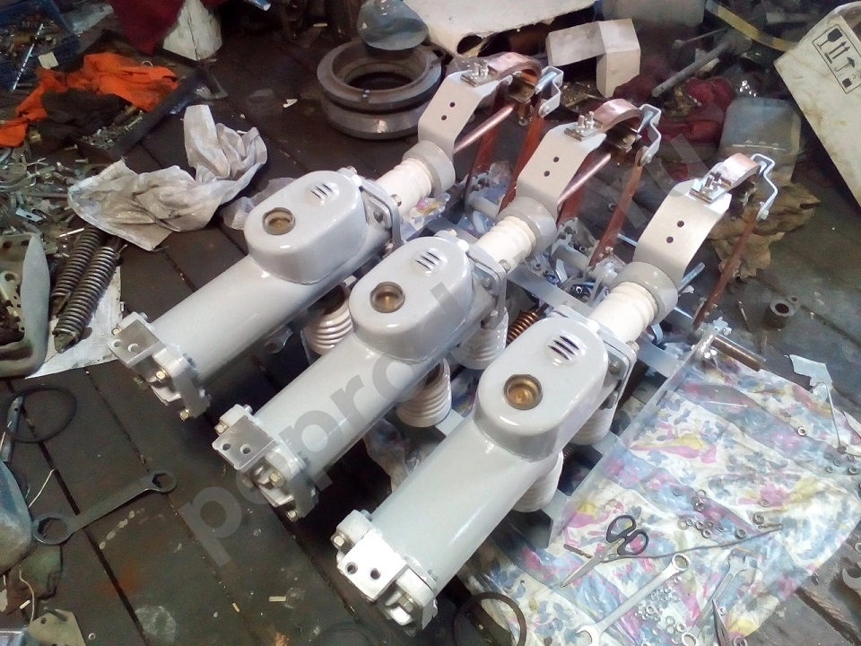 Выключатель масляный 10 кВ (ВМП-10, ВМПП-10, ВМПЭ-10, ВМГ-10, ВМГ-133, ВПМ-10, ВПМП-10, ВК