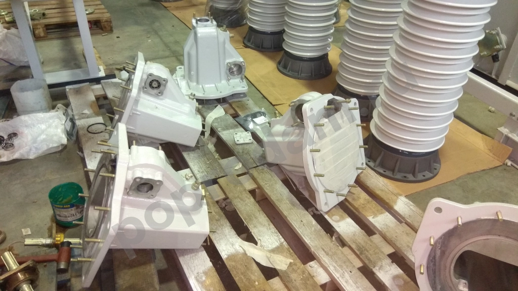 Выключатель масляный ВМТ-110 (ВМТ-110Б-25-1250, ВМТ-110Б-40-2000)