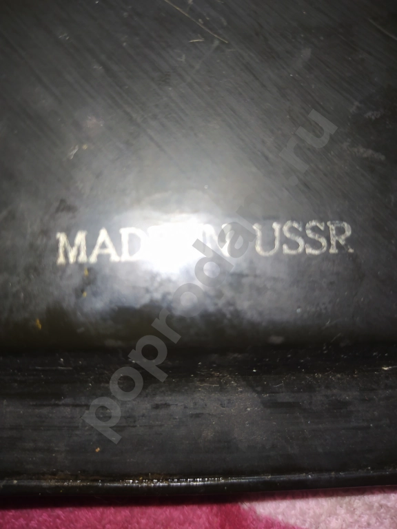 Поднос Жостово автор Брюсова ручная роспись розы