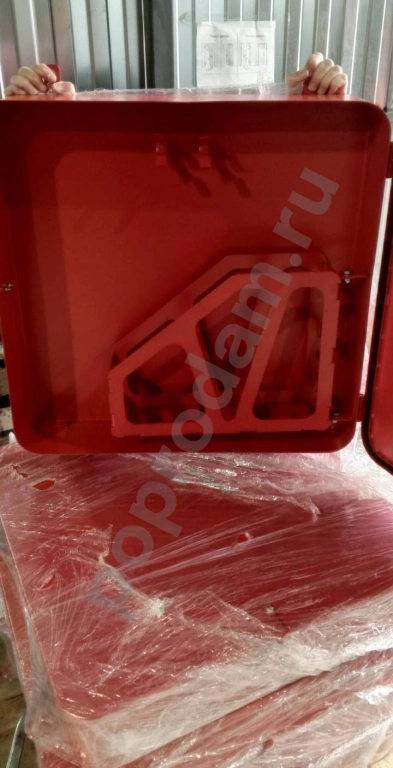 Ящик для хранения пожарного рукава с подвижной корзиной