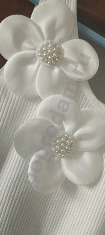 Женская майка с цветком