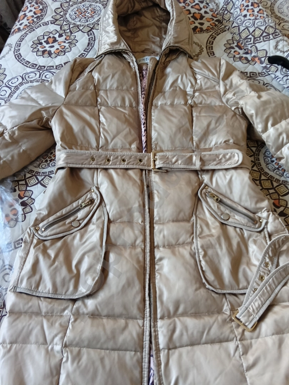 Пуховик женский 50/52 размер