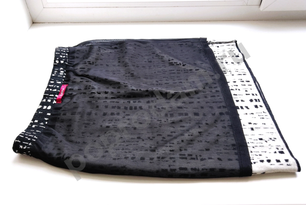 Юбка трикотажная черная. 44. Zarina