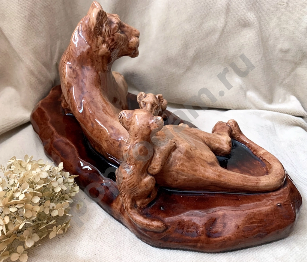 Львица и львята статуэтка Гжель