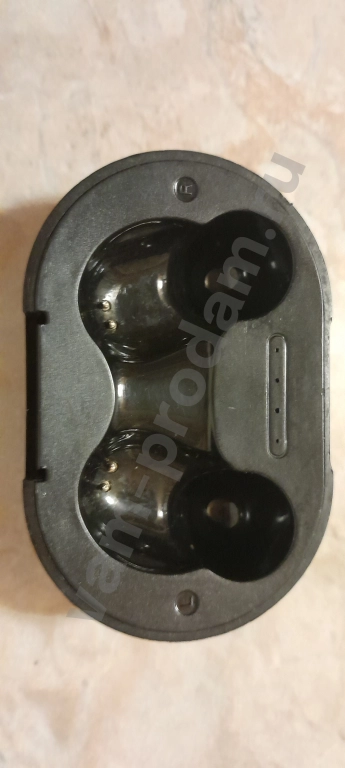 Отдам. Зарядная часть кейса для беспроводных наушников