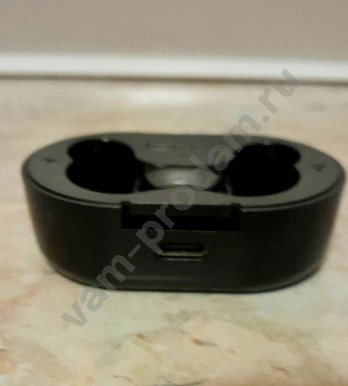 Отдам. Зapяднaя чacть кейса для беспроводных наушников