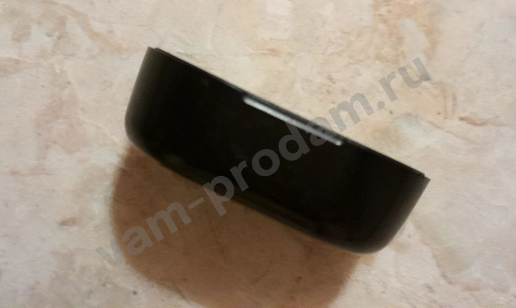 Отдам. Зapяднaя чacть кейса для беспроводных наушников