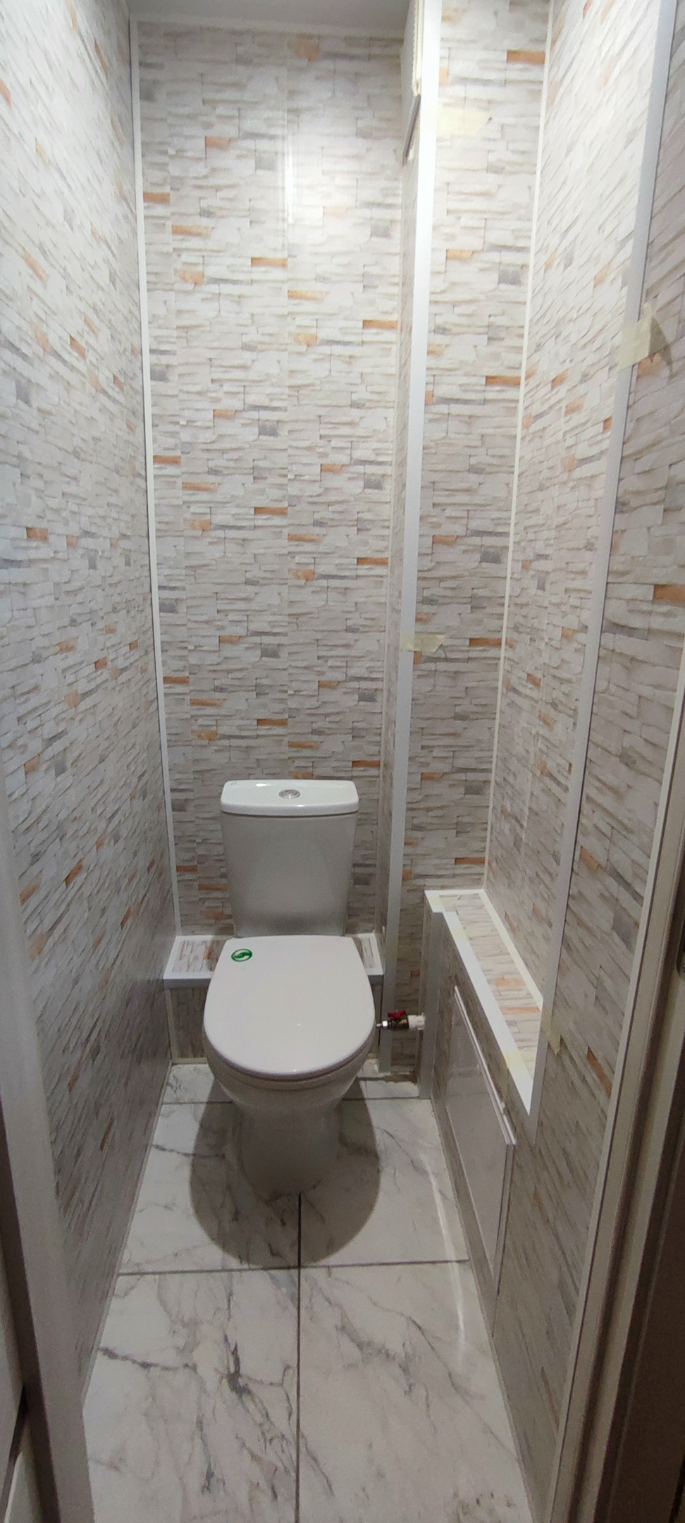 Ремонт ванных комнат, санузлов: Туалет панелями (вместе с материалом)