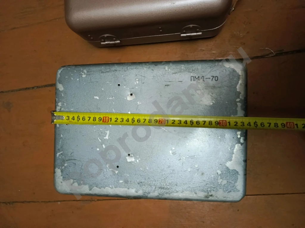 Ящик металлический  с застёжкой.Один новый другой бу состояние. Доставка