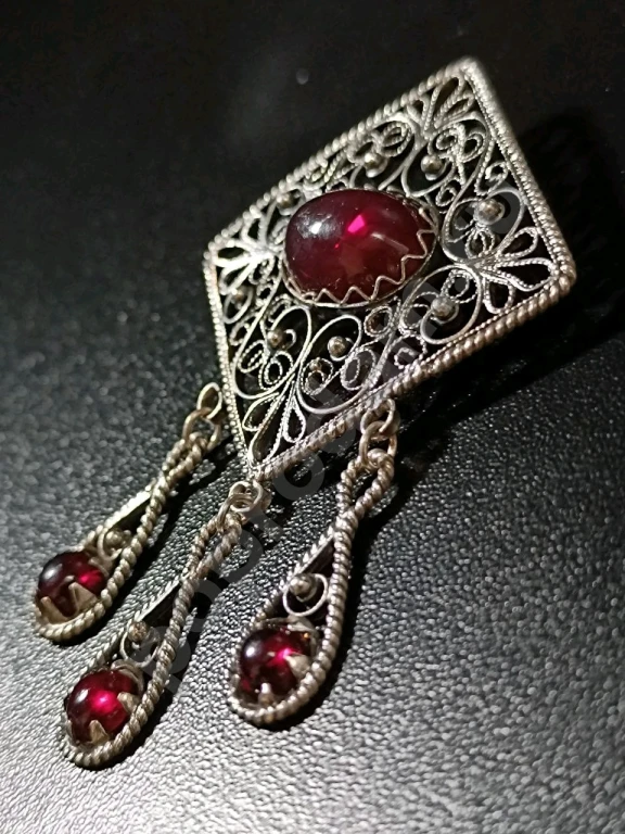 Крупная Брошь с Подвесками. Винтаж.