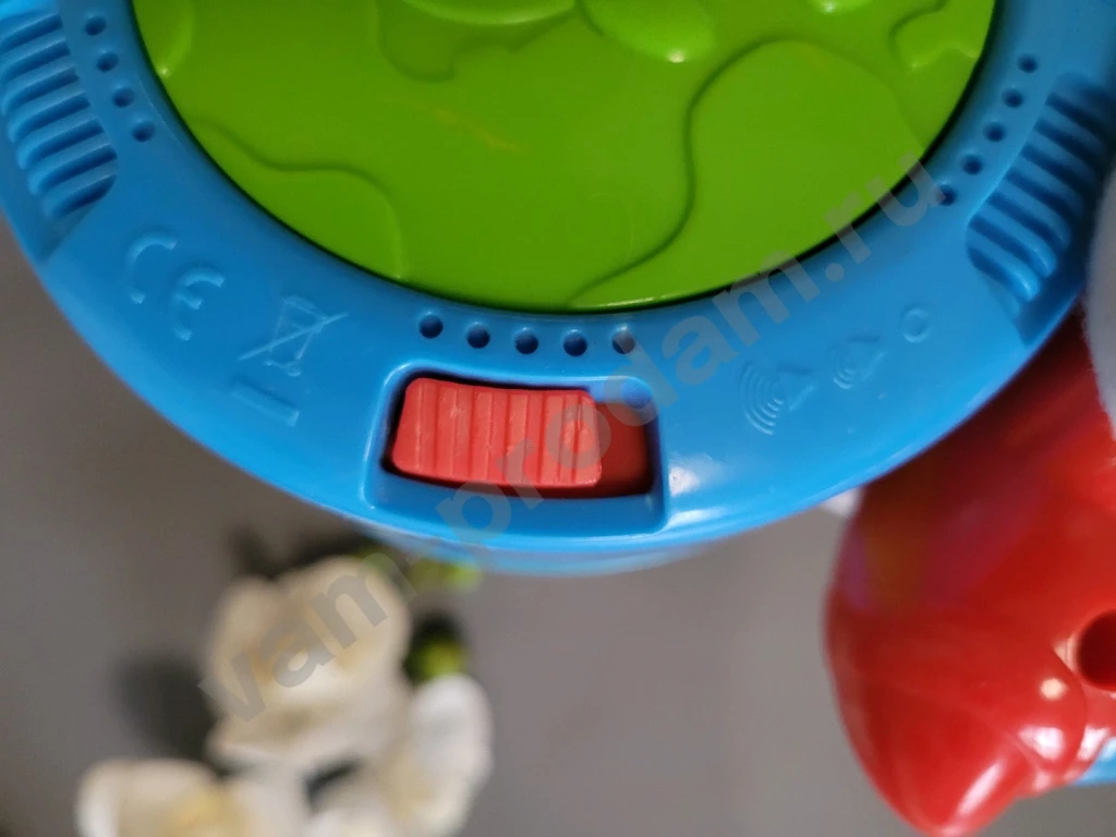 Мяч неваляшка Fisher-Price гаттони с собакой