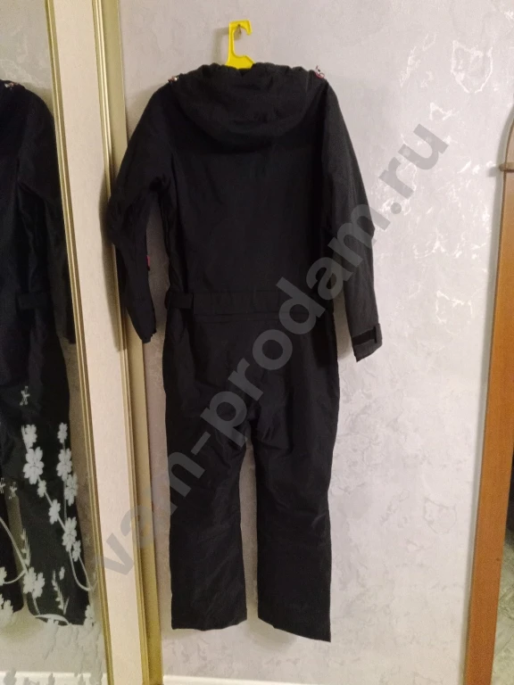 Комбинезон горнолыжный