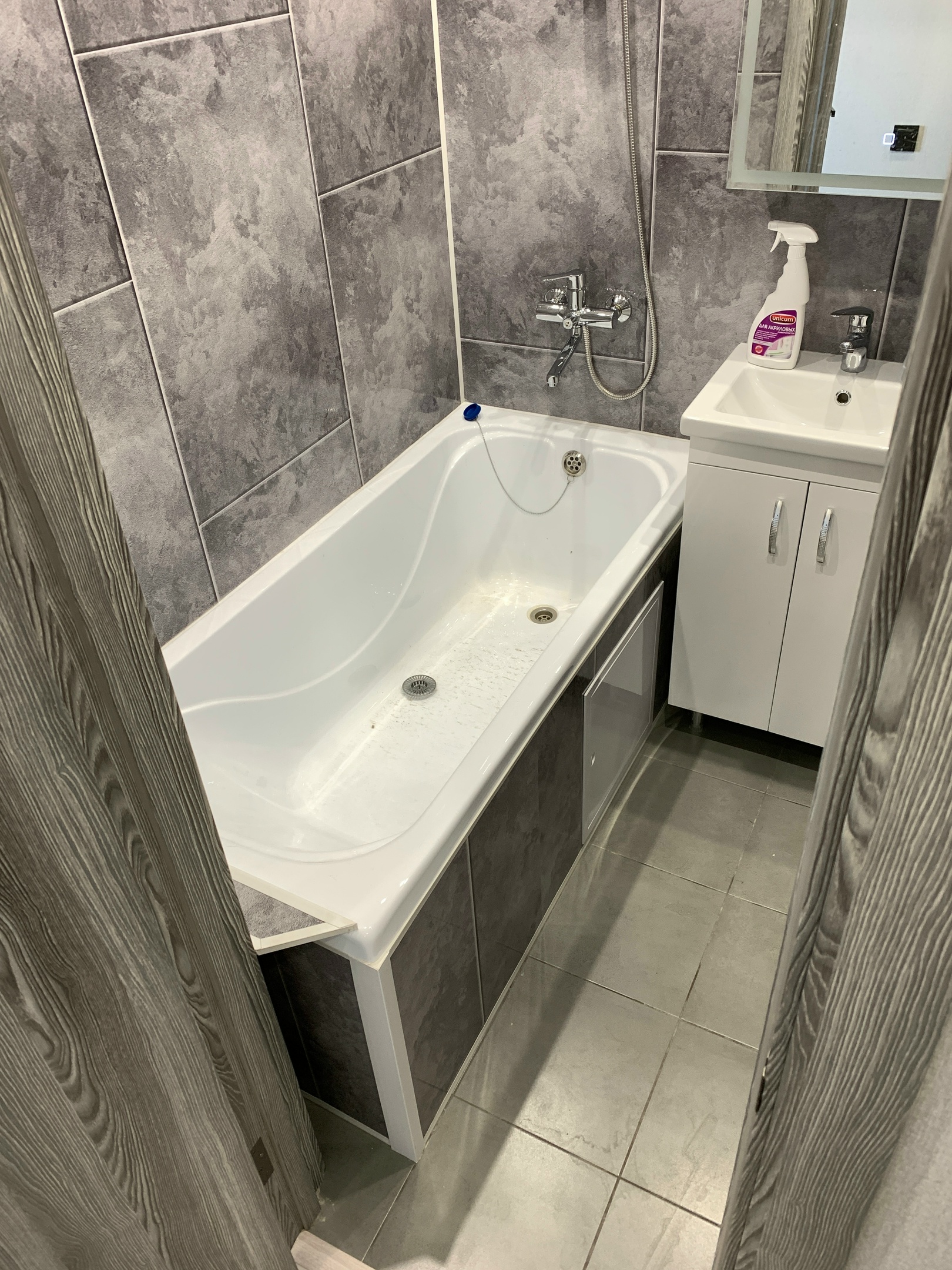 Ремонт ванных комнат, санузлов: Ванная панелями (вместе с материалом)