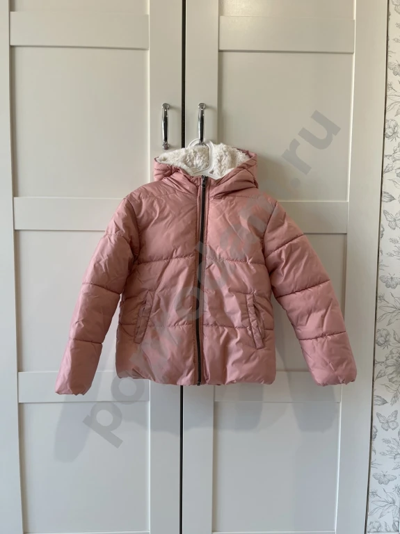 Зимняя куртка для девочки размер 128 Benetton