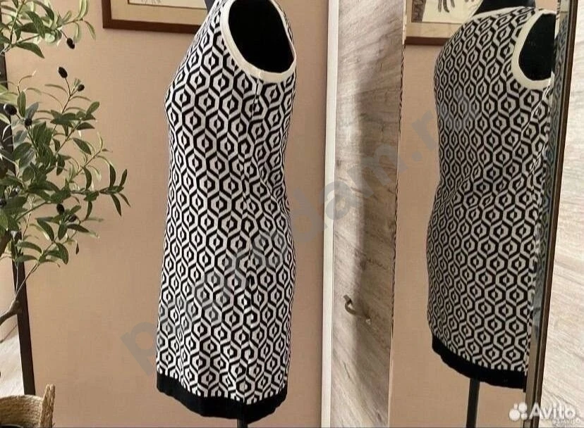 Черно-белое мини платье 46 без рукавов майка