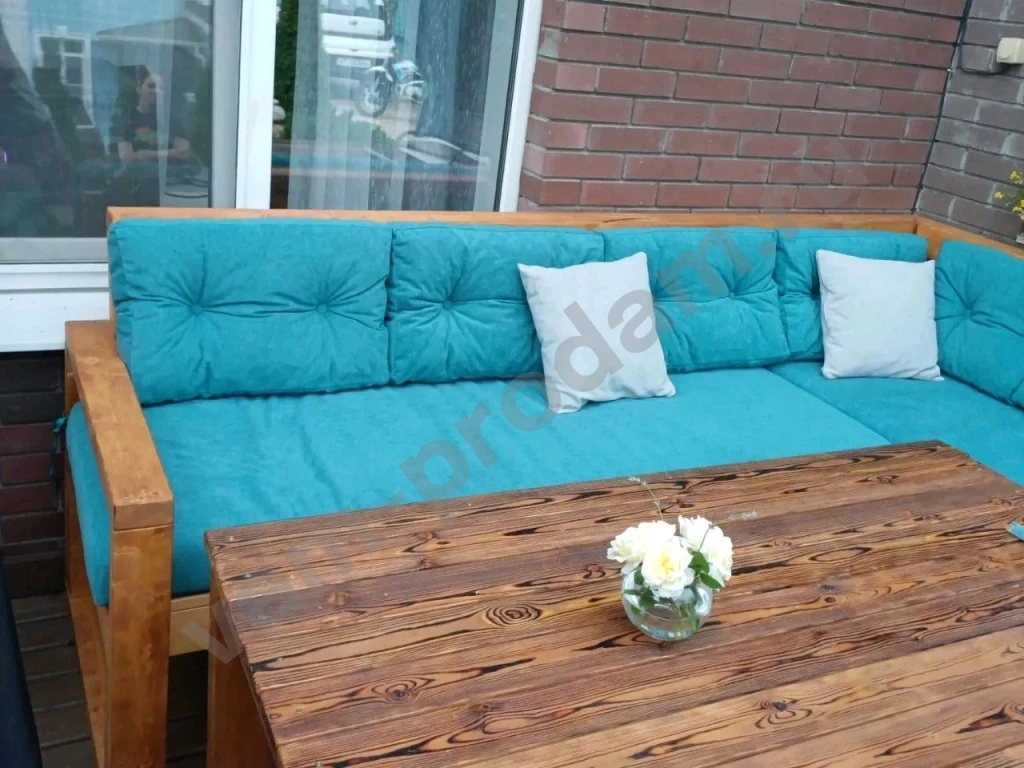 Подушки для диванов , уличной и садовой мебели