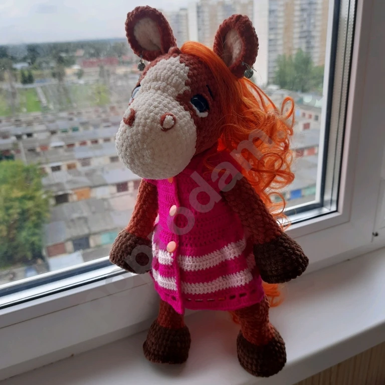 Вязание игрушек и мелкий ремонт одежды