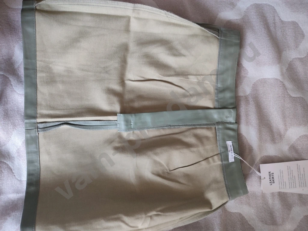 Оливковая прямая юбка из экокожи Gloria Jeans