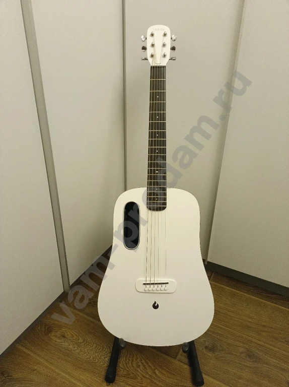 Гитара трансакустическая