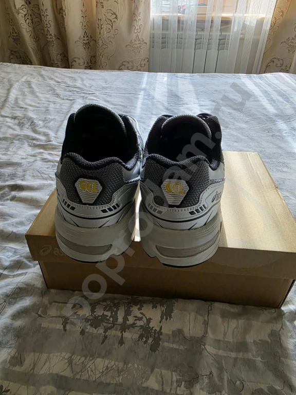 Кроссовки Asics 42