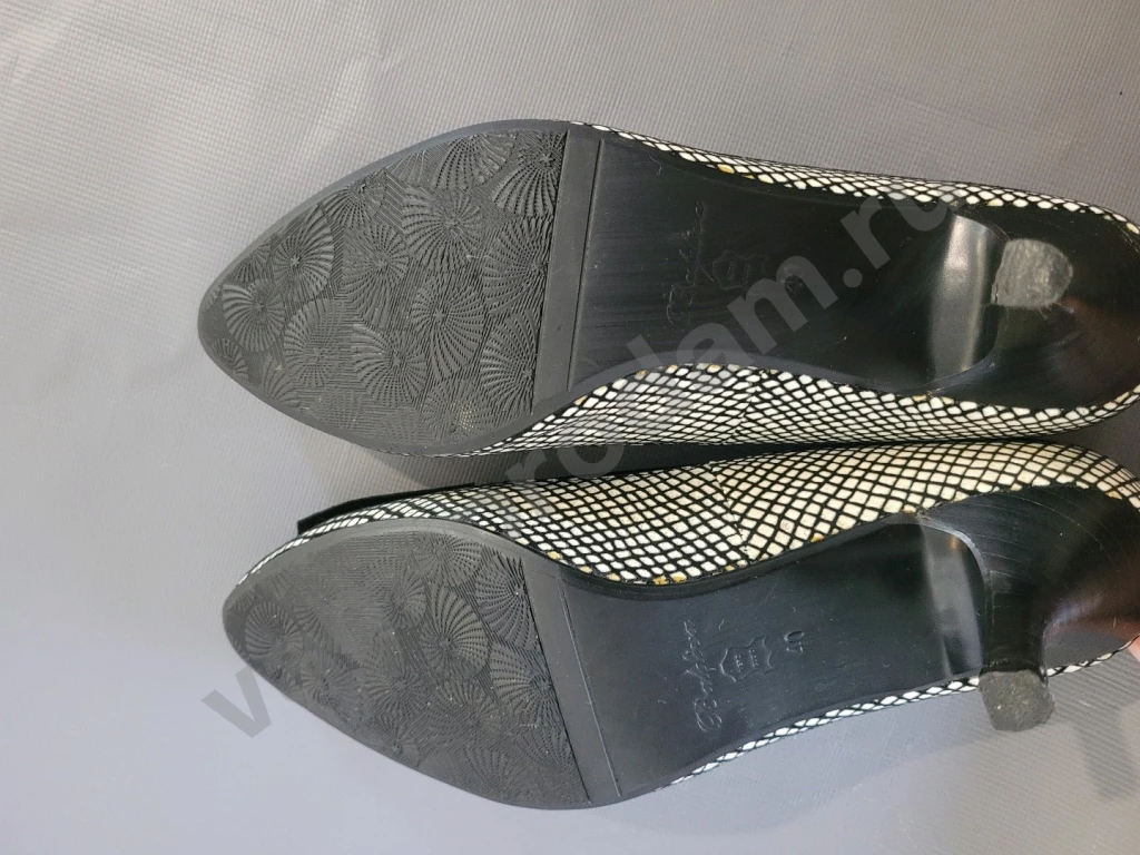 Туфли женские черно-белые Baldiva 38