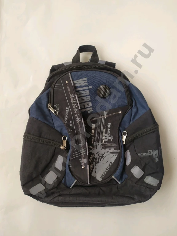 РюкзакБ/у, состояние удовлетворительное, есть потёртости, порывы.