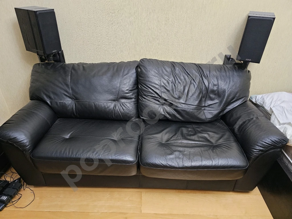 Кожаный диван Икеа