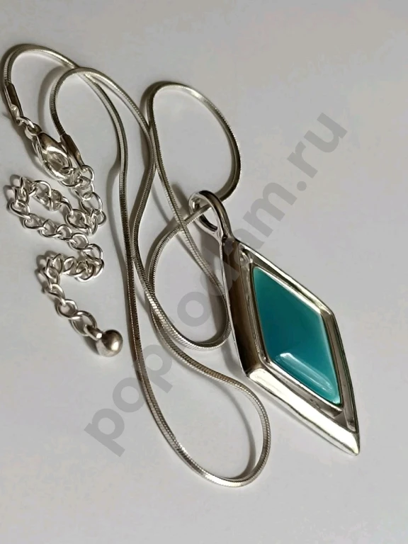 Подвеска на цепочке. Сатиновое Стекло.