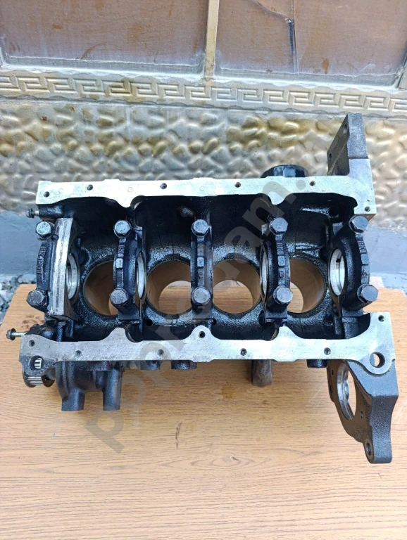 Блок цилиндров двигателя Nexsia Lanos