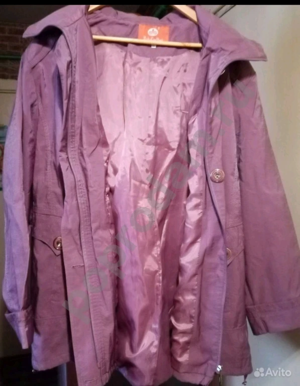 Ветровка женская