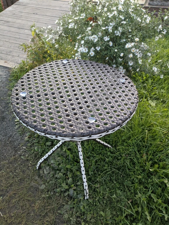 Эксклюзивный Стол из искусственного ротанга.