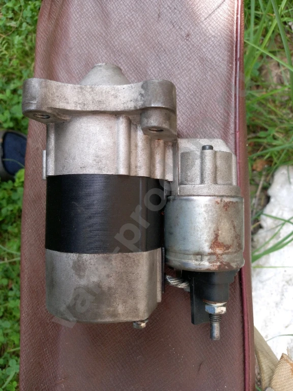 Стартер VALEO