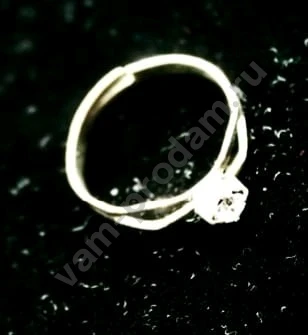 Комплект украшенийс кристаллами Сваровски из 3 предметов: колье, браслет, кольцо