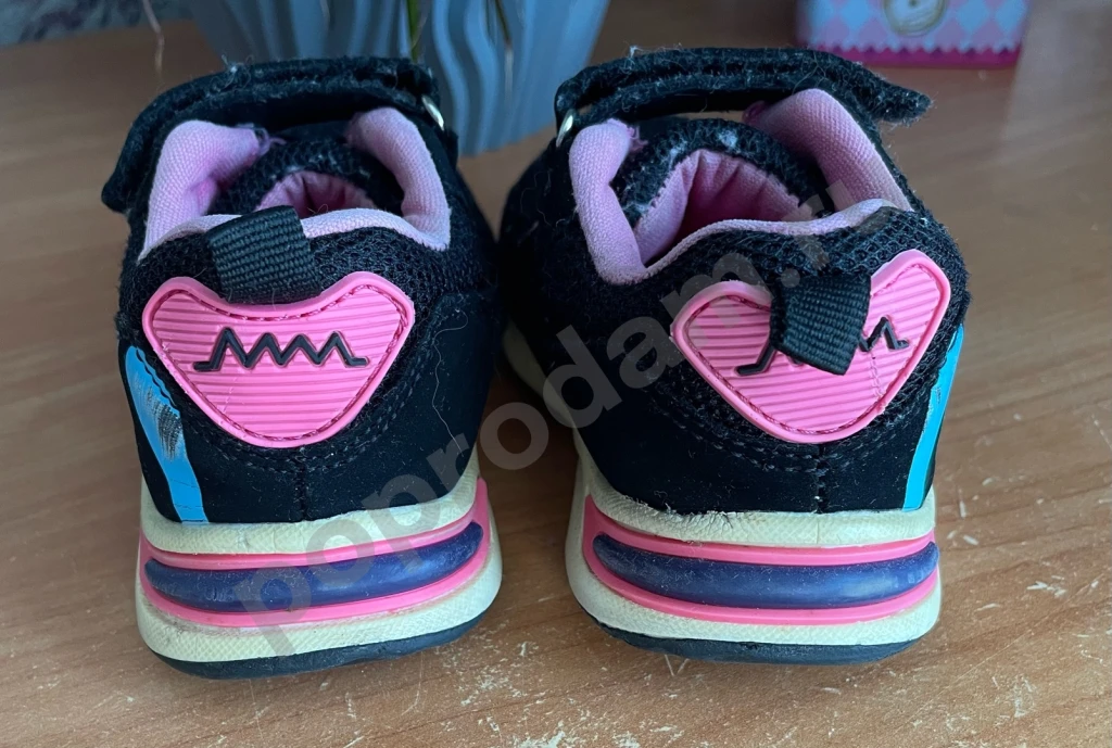 Кроссовки для девочки 22 размер