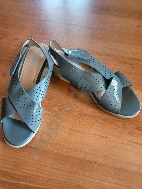 Босоножки 41 размер 25 см стелька