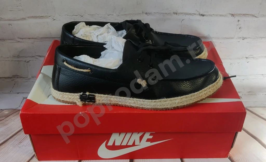 Кроссовки разные Nike - Puma