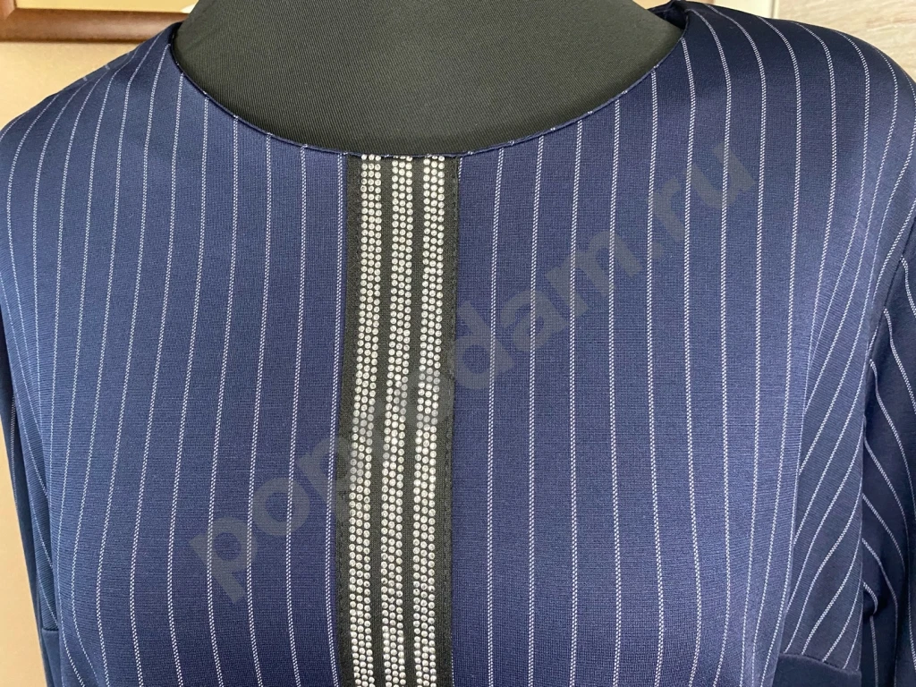 Новое прямое синее платье в полоску миди 56